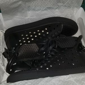 Men'S 125Mm Perforated Leather High-Top Sneaker, B